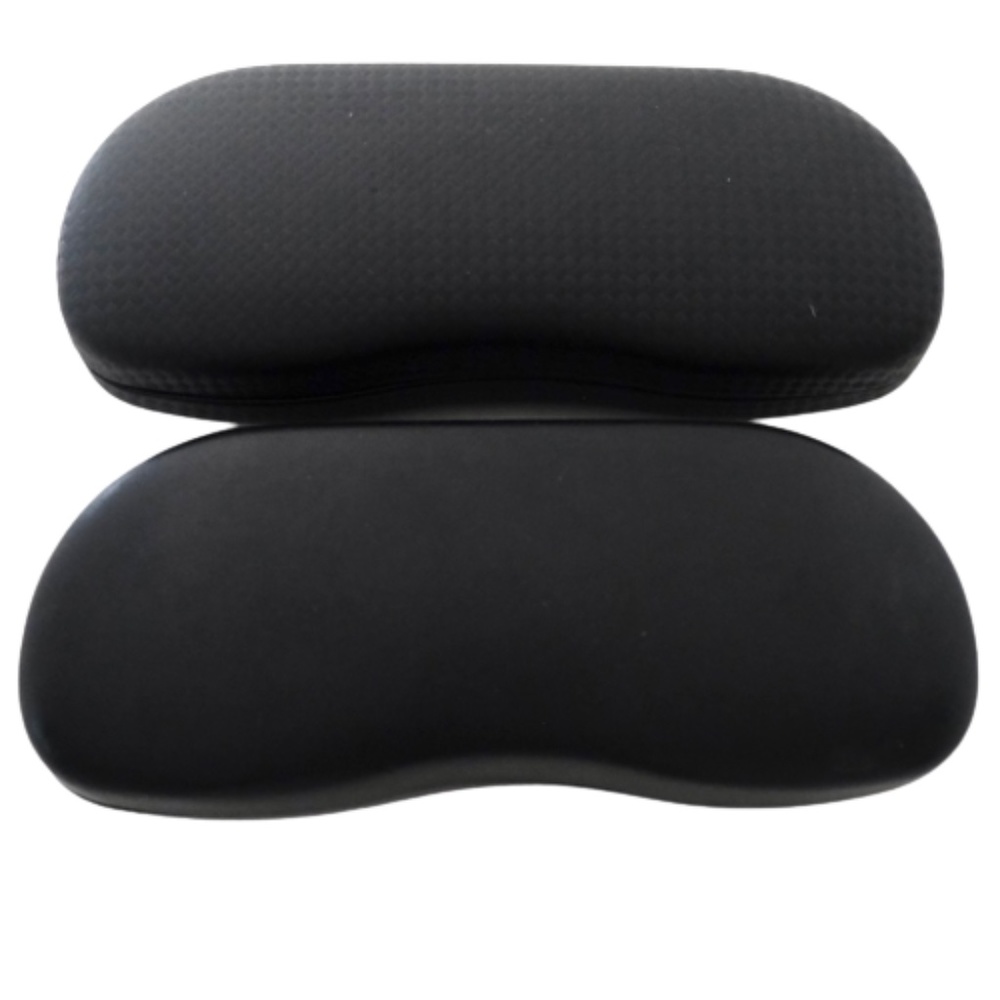 RAY BAN~HARD CLAMSHELL~BLACK SUNGLASSES CASES~LOT OF 2